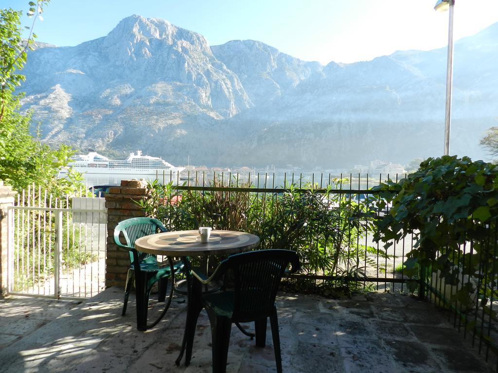 Apartment Mimosa Kotor Quarto foto