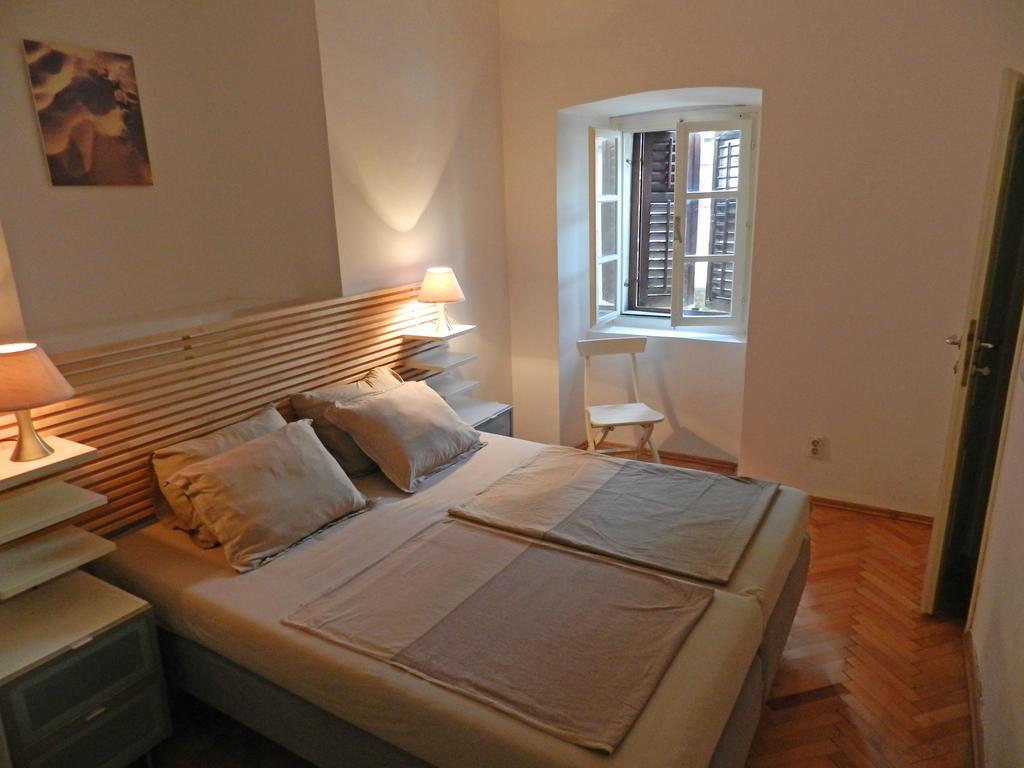 Apartment Mimosa Kotor Quarto foto